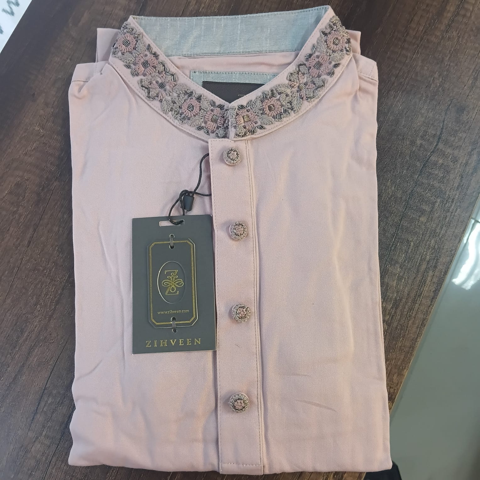 Pearl Pink with Elegant Zardoji