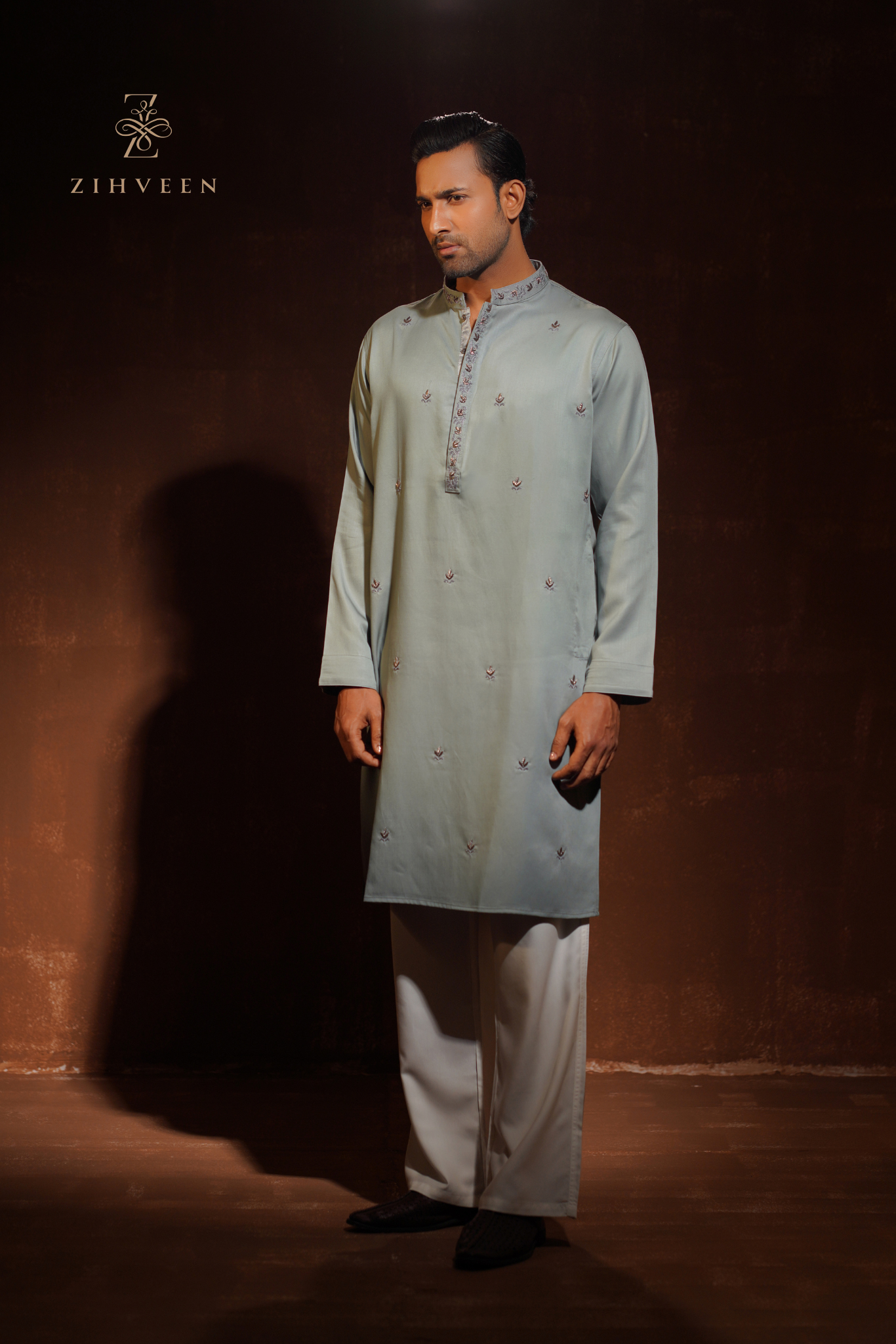 Exclusive Topez Green with allover motif zardoji & collar-button zardoji - view 3