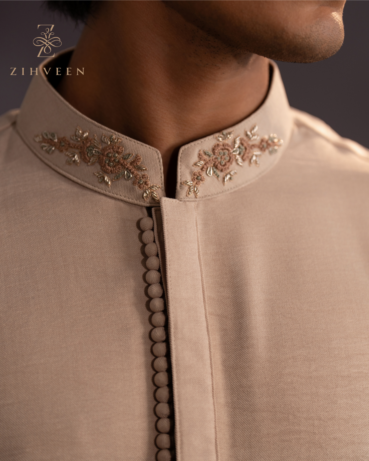 Burlywood brown with collar zardoji